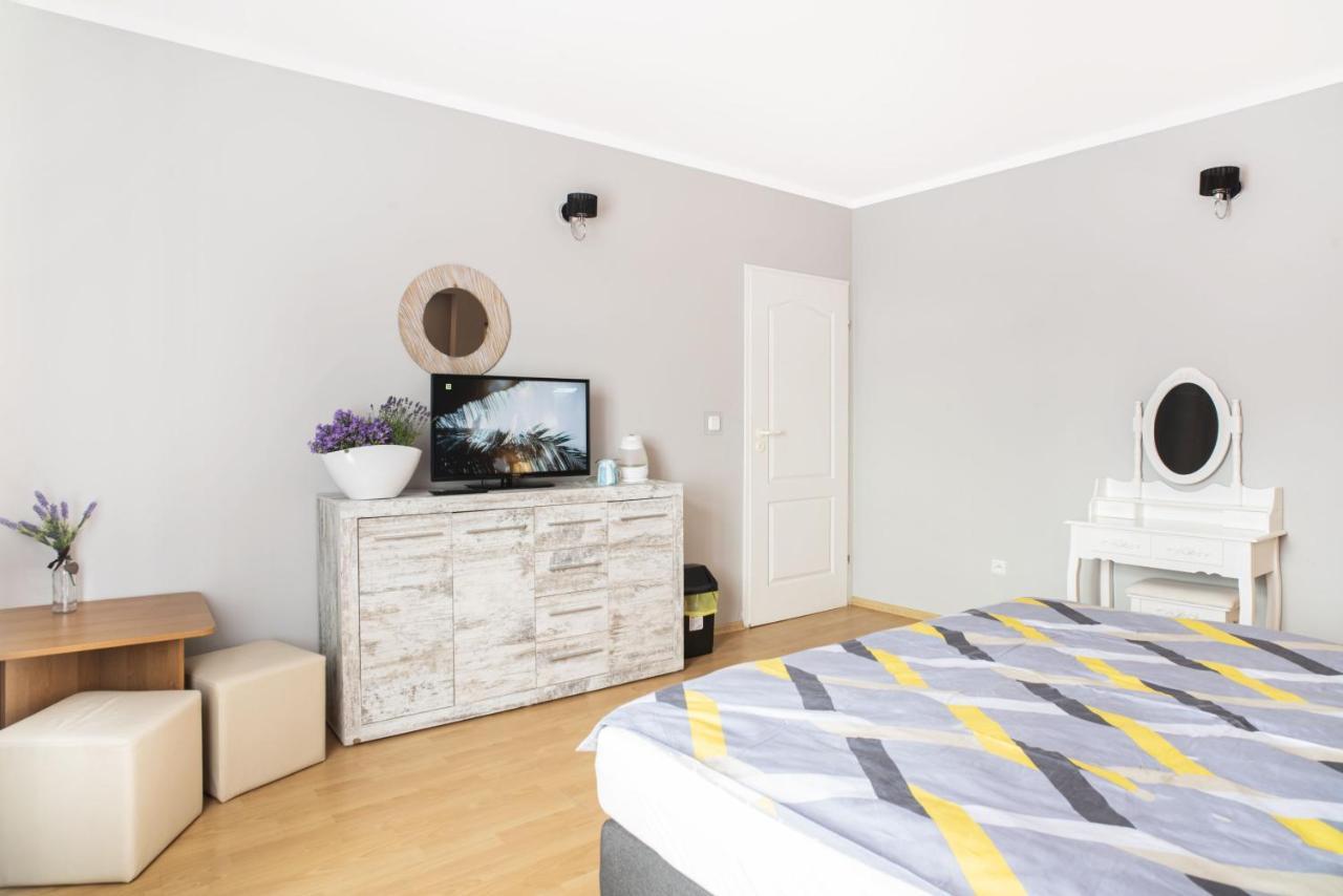 Lawendowy Dworek Bed & Breakfast